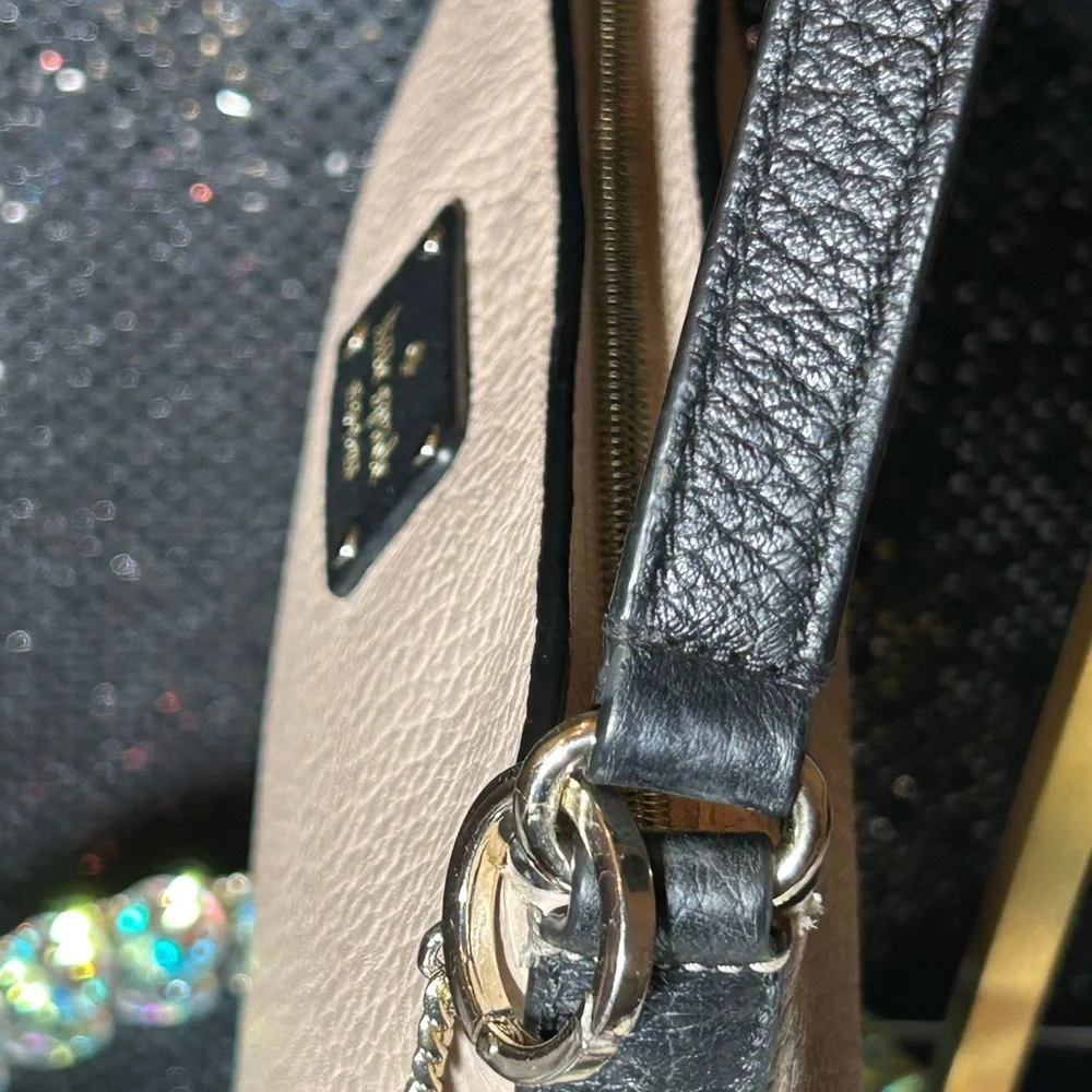 Kate Spade Black and Cream Pebbled Leather Shoulder Bag 11” x 10” NWOT - Picture 7 of 17